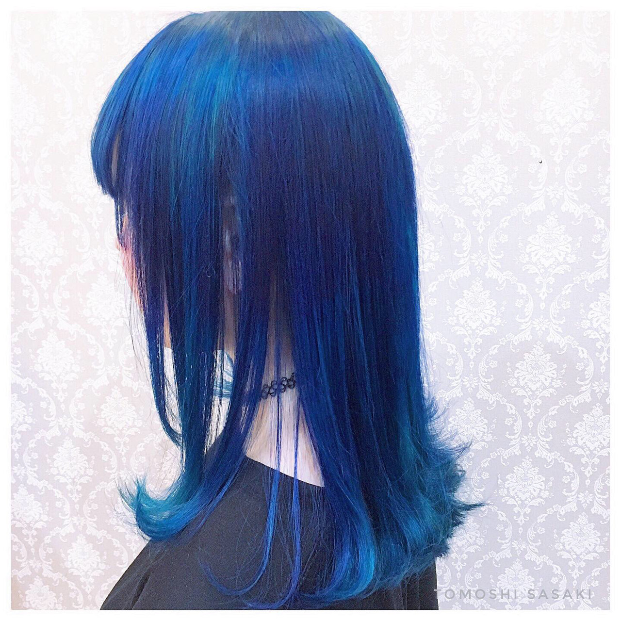 HAIR