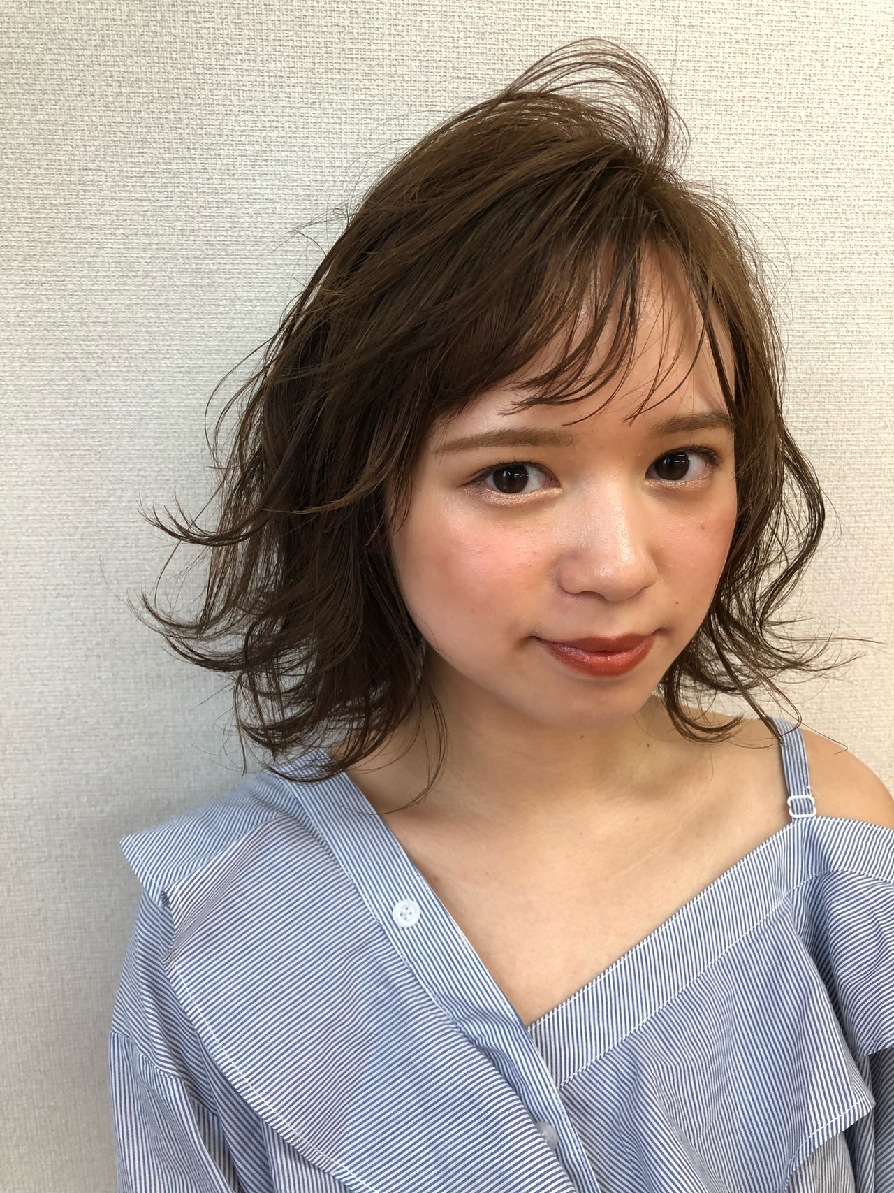 レイヤーカット 大人ミディアム ミディアム レイヤースタイル Minx