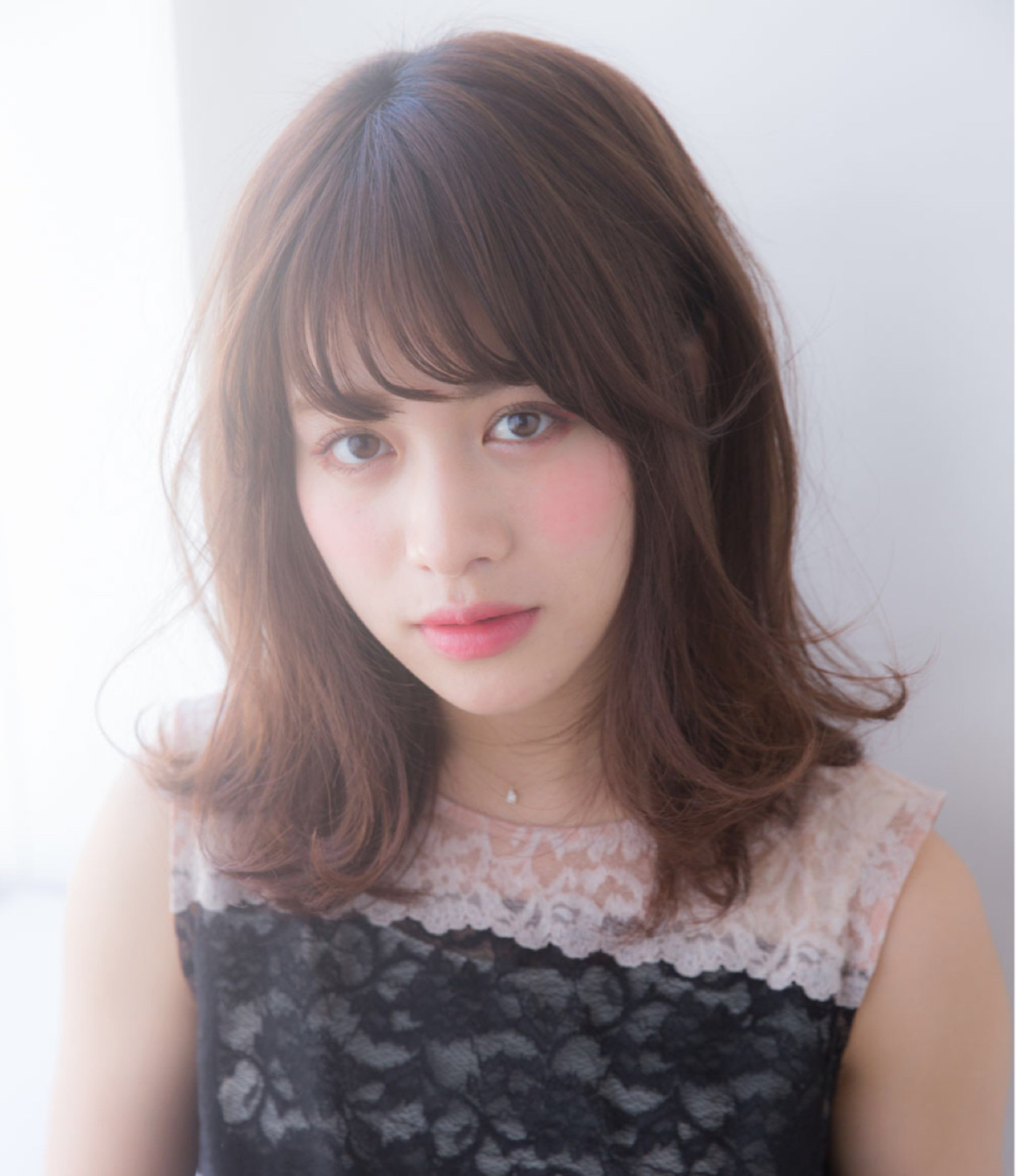フェミニン フリンジバング ナチュラル ゆるふわ Ramie Naomi Hair フェミニン フリンジバング ナチュラル ゆるふわ Ramie Naomi Hair
