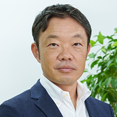 森本 新士氏