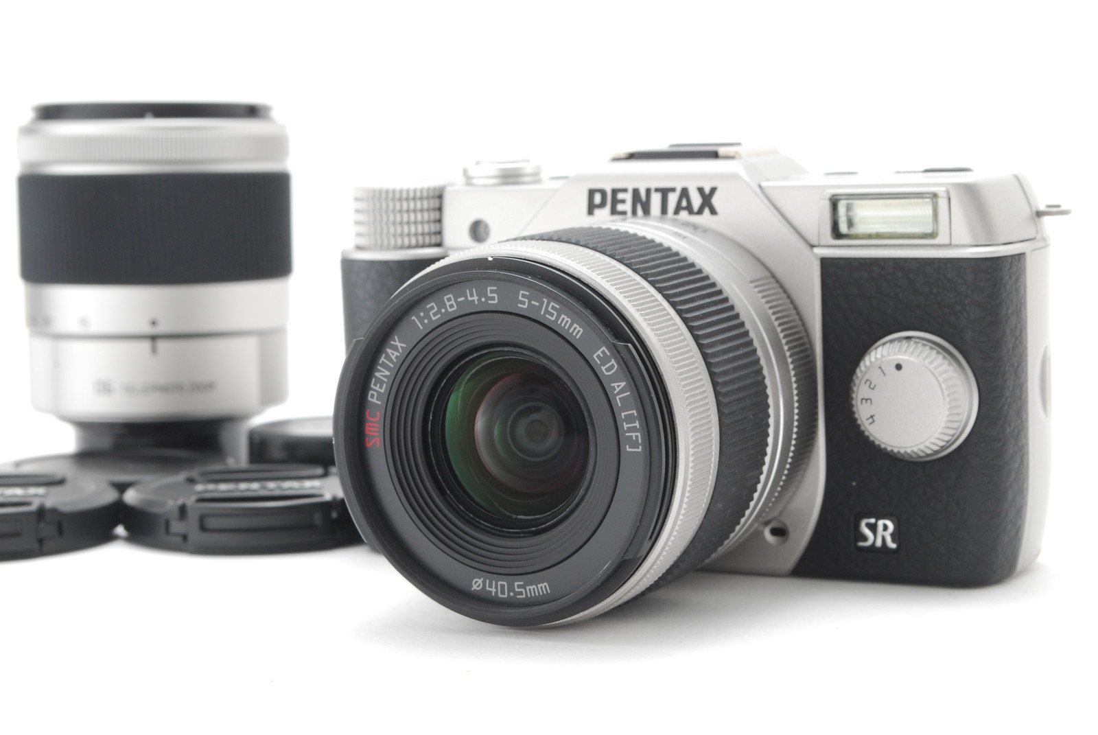 Pentax Q10 12.4MP Mirrorless Camera Double Zoom Kit Silver Near
