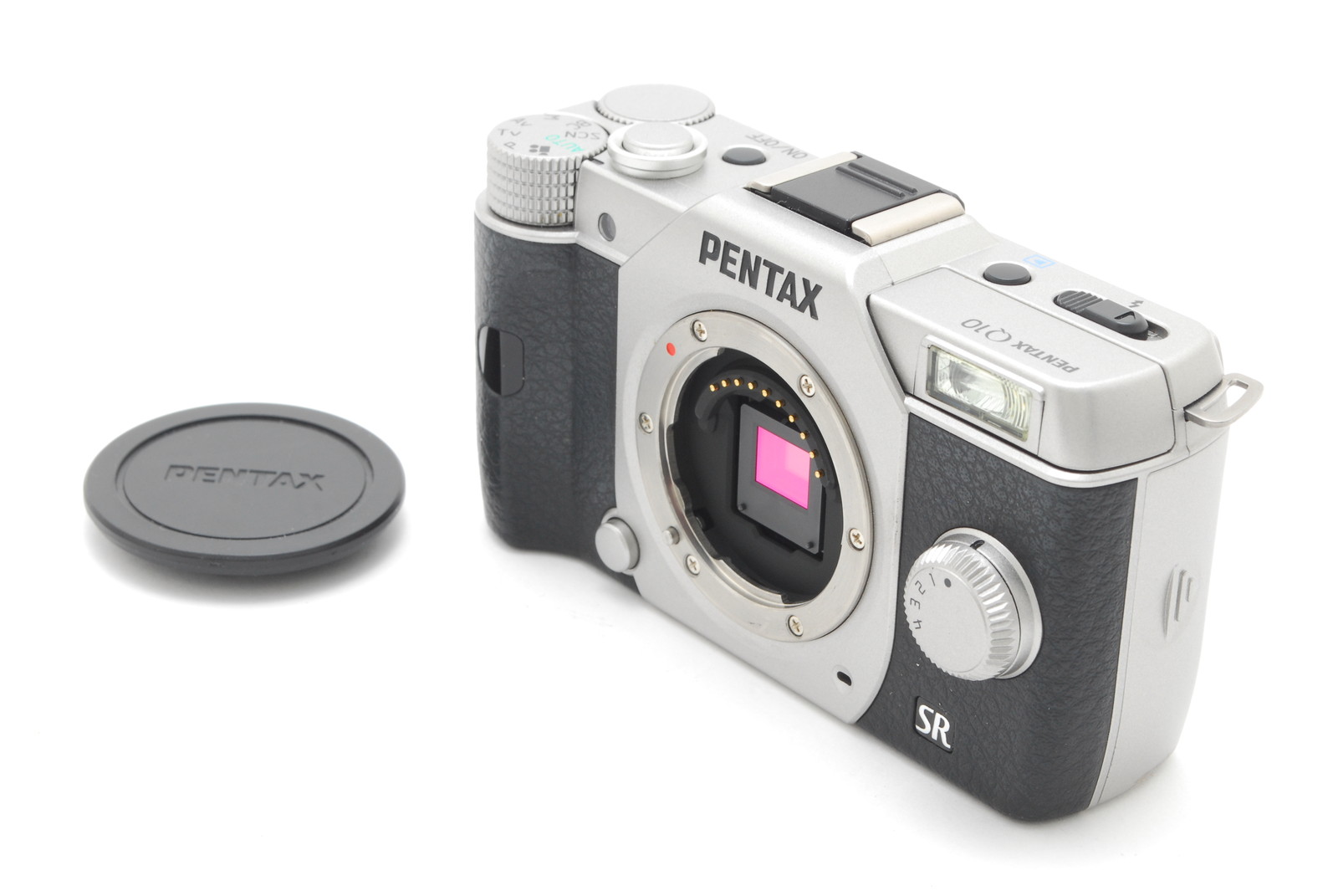 Pentax Q10 12.4MP Mirrorless Camera Double Zoom Kit Silver Near