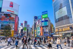 コロナの5類感染症移行で人の流れは元に戻る?意識変化調査や東京圏の人口・転入出動向から分析