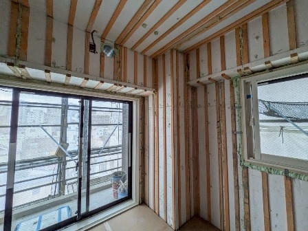 入谷駅徒歩4分の好立地に竣工!こだわりの内装が光る1K、2LDKは必見。築古を建て替えてメンテナンス性を高めた10階建て賃貸マンションの完成見学会|朝日建設0