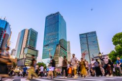 外国人流入の影響もあり東京都の人口はついに1420万人台に。賃貸経営に与える影響と課題は？