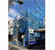 代田橋駅から徒歩1分！15cm単位の敷地対応力を生かした設計・技術力の高さは現地に行ってこそわかるポイント。2階建てと3階建ての2棟が見られる重量鉄骨造の構造見学会｜パナソニック ホームズ