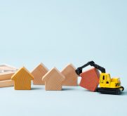 相続対策弁護士が建て替え前に知っておきたい入居者立ち退きの実務のポイントを解説！賃貸経営の不安を一気に解消！大空室時代を勝ち抜く！築古物件の再生&建て替え戦略｜GIFT