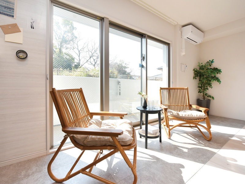 【JR奈良線・城陽駅より徒歩5分】16.3畳の開放的なLDK、インナーテラス、ヌック空間、ジャパンディスタイルのインテリア･･･と見どころ満載。ハイクラス向けの高収益賃貸”おうちTIME”仕様！RC造マンション 新築見学会｜生和コーポレーション0