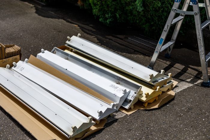 蛍光灯はいつまで使える？「2027年問題」と賃貸オーナーが今やっておくべきLED対策2