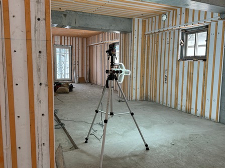 【新杉田駅近くに建築中】約92坪の敷地を最大限活用！40～50㎡の1～2LDKは必見。全戸角部屋の事務所併用賃貸マンション 構造見学会｜朝日建設0