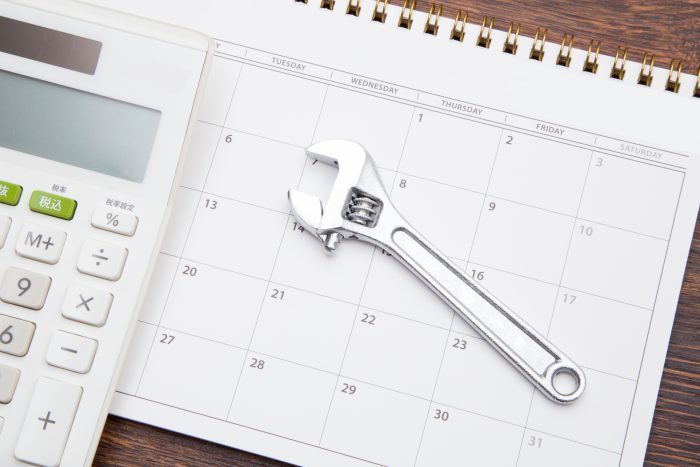 アパート・賃貸マンションの給湯器はいつ替える？電気温水器の寿命と&ldquo;一棟更新&rdquo;で考える設備投資2