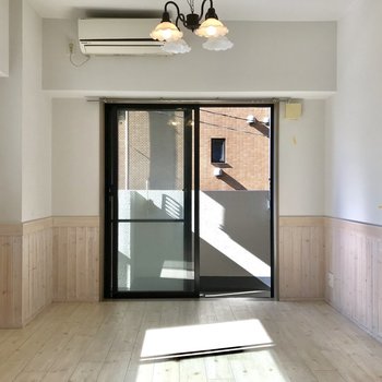 流れてたどり着いた場所の内観