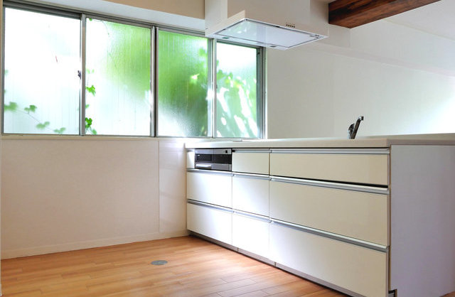 『 坂 上 緑 癒 』の内観