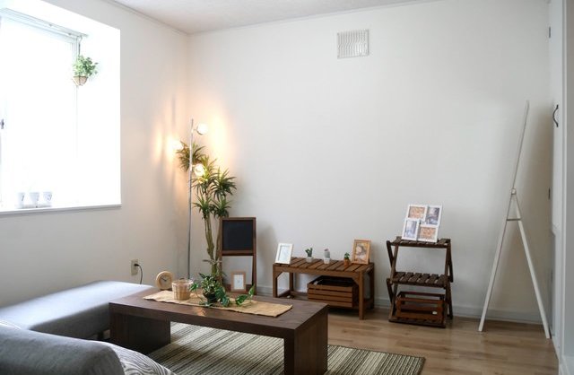 区切って彩っての内観