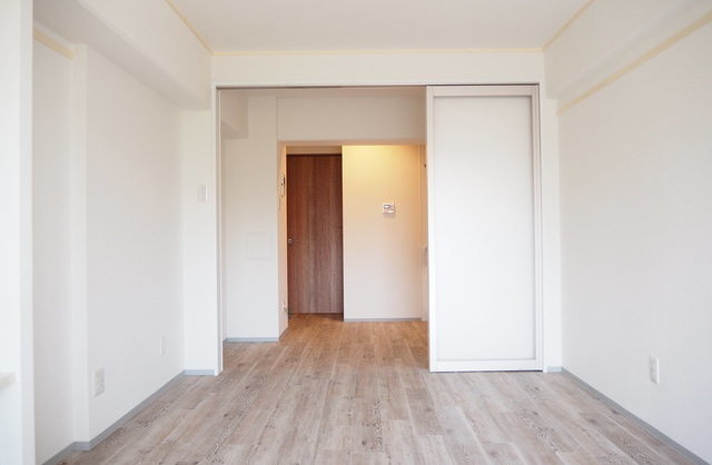 目と鼻の先には…の内観