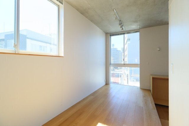 obje 隔離サレタ、コノ部屋カラ　ペルソナ（CT） CICADA RESIDENCE NAKANO 204号室 - 【公式trias/東京23区賃貸
