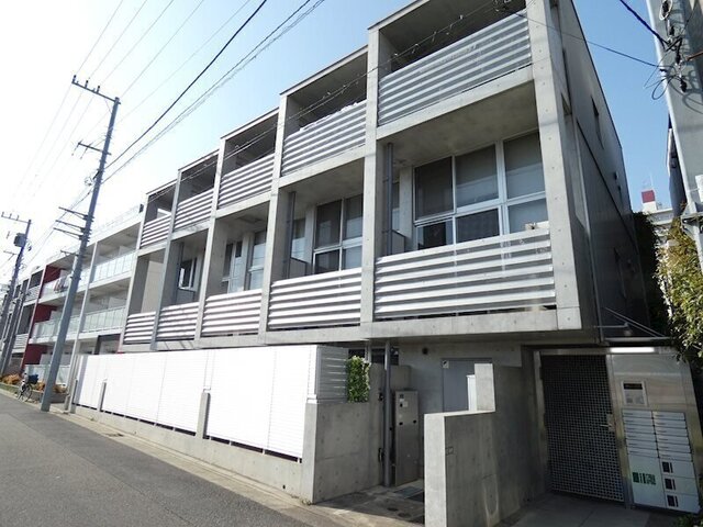 水辺の休憩所　BDR 南栗橋車両管区春日部支所 8000系 8579F の写真 |鉄道写真投稿