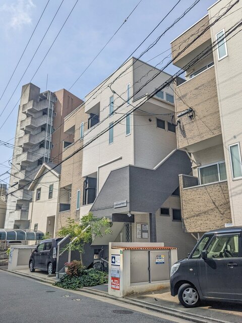 窓と穴蔵の掛け算 3