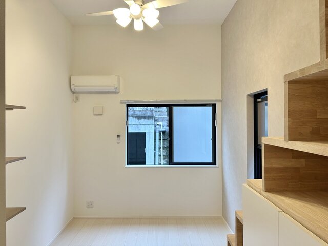 部屋 : Living room,Tokyo Tiny Apartment 3Room inTokyo. 14.22sqm 153.007/sq.ft.(The