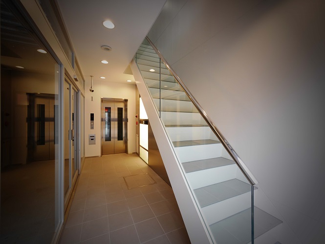 強化ガラスの手摺 コラム 専門家プロファイル