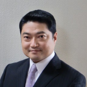 津曲 巖