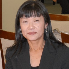 横堀 泰子