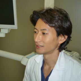 赤岩 経大