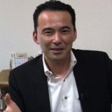 小松 俊明