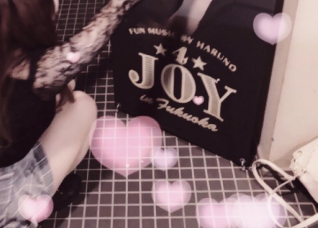 このようなハートのフィルター カメラアプリ教えて欲しいです 知り合いに Ricotta