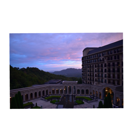 0e2bd551 8c07 4534 904c 83bce4a6eee6 s