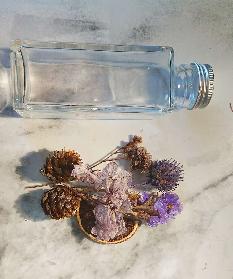 おうち時間 近年人気のハーバリウムの作り方 人との絆を大切にした西多摩地区のリフォーム工事 すまいのフレスカ