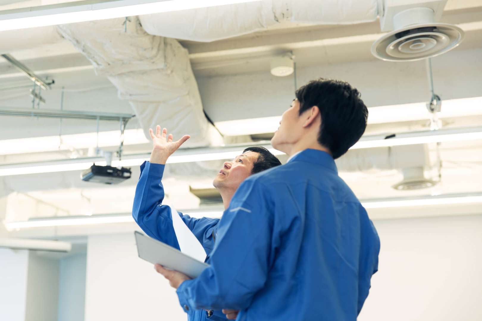 いざという時でも安心 業務用エアコンの工事業者を選ぶ3つのポイント 東京都武蔵村山市の業務用エアコン修繕 配管工事は有限会社江郷エンジニアリング