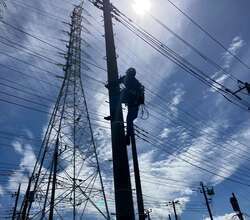 公共メインの電気工事士/経験者採用強化中/年収1000万円可/賞与年2回+年間休日120日+有給休暇/充実した福利厚生