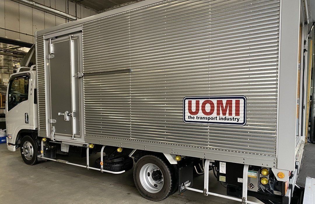 【未経験OK】ゼロからキャリアを築くドライバー／中型・運行管理・フォークリフトも資格支援！