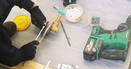 【平均勤続17年】の安定企業で働く配管工（経験者）／ 残業ゼロ＆年休120日以上 ／ 千葉市