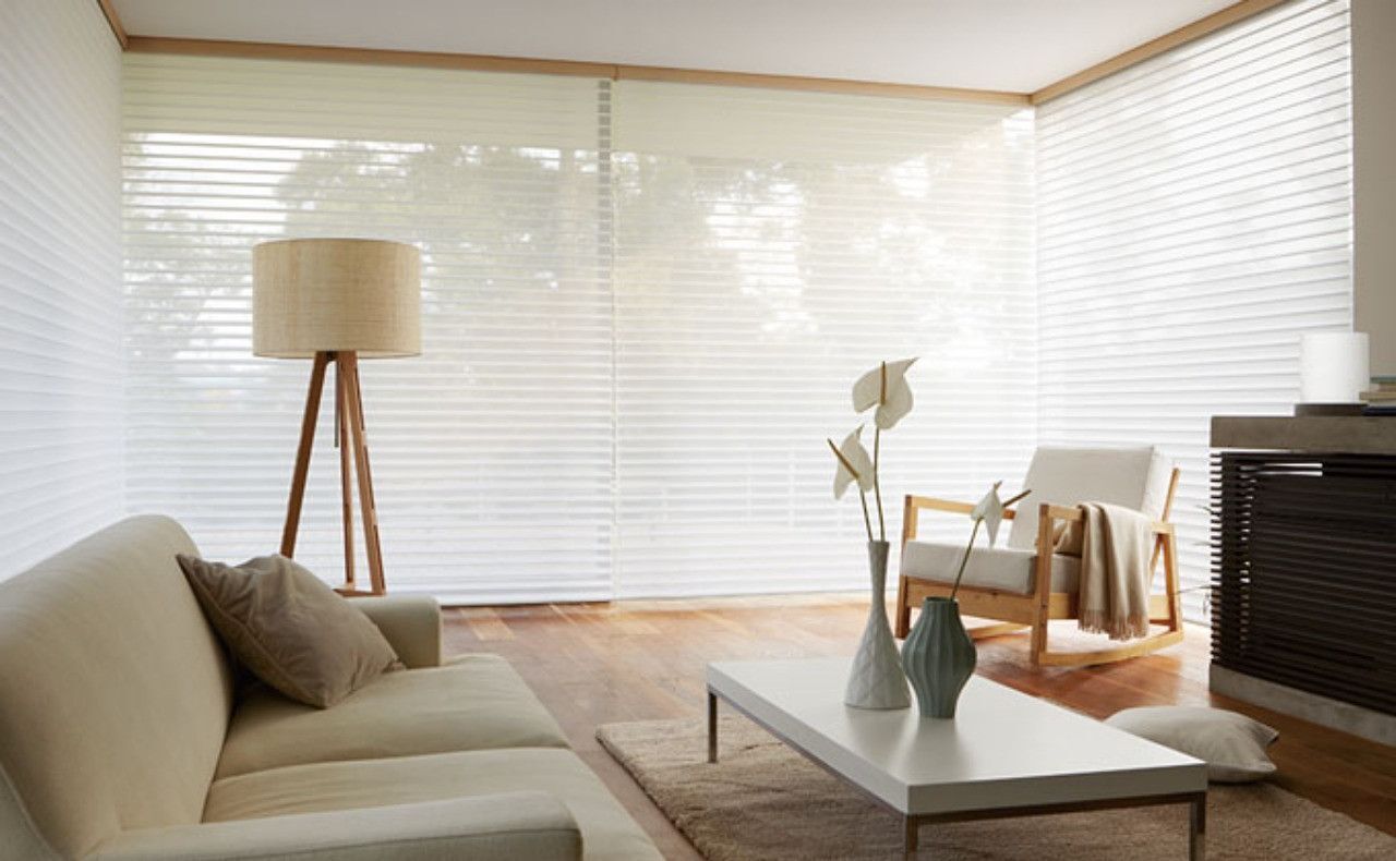 【経験者優遇】現場へ直行OK！社用車貸与／あなたの「段取り」で動けるカーテン施工／賞与年2回