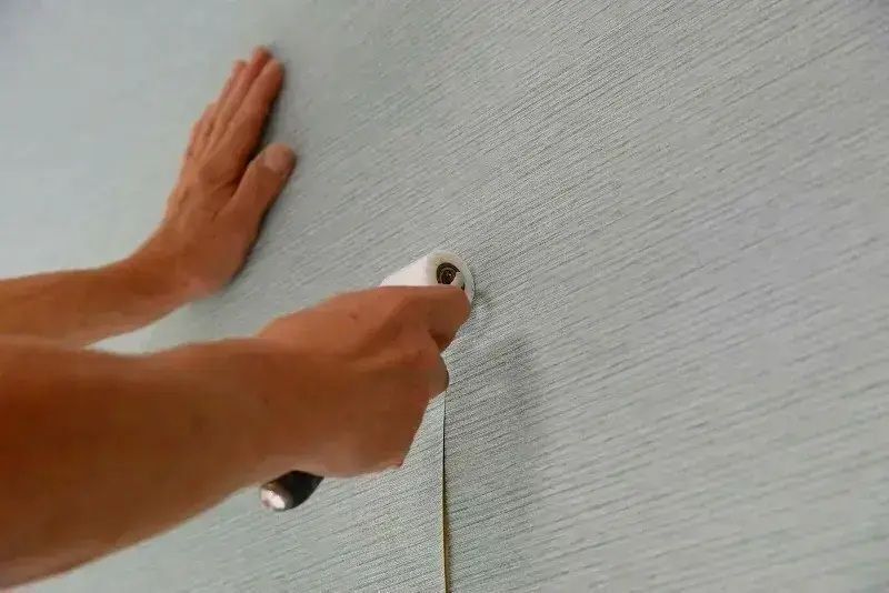 【経験者月給～35万】設計から施工まで自社一貫！ワンランク上の内装工／車通勤OK／横須賀