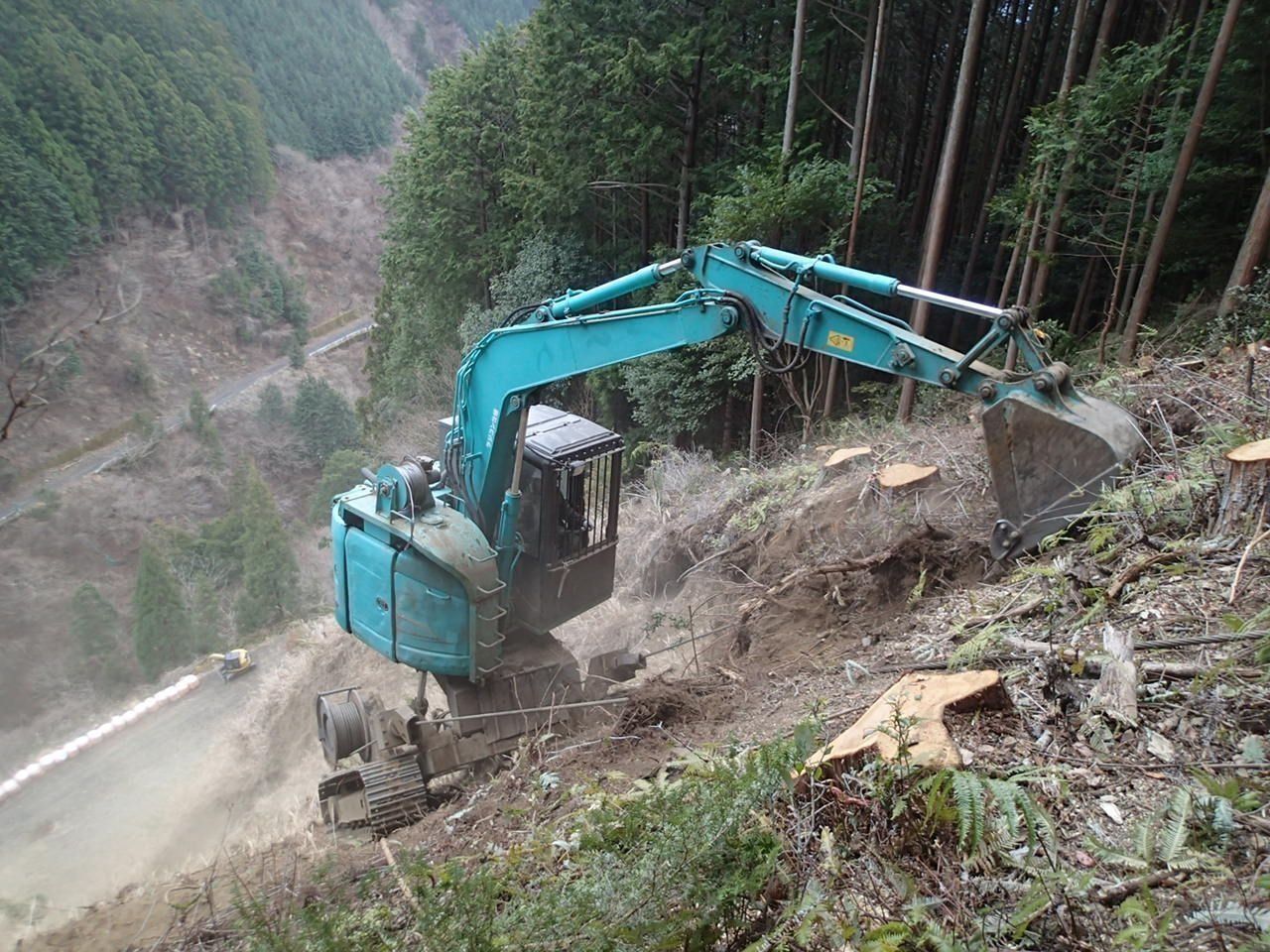 【特殊土木】モノレールや吊り橋も手掛ける技術集団。経験者日給1.8万可／表彰実績多数／静岡市