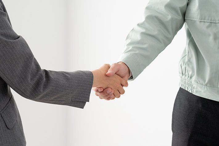 【電気施工管理】経験者歓迎／「強電」も「弱電」も。エレベーターからLANまで操る／創業30年の安定企業／千葉市