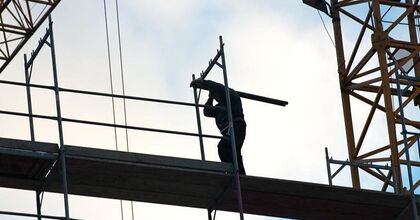 未経験でも月給22.5万＋出張手当！全国を旅して稼ぐ「プラント工事」／福利厚生充実・福山市