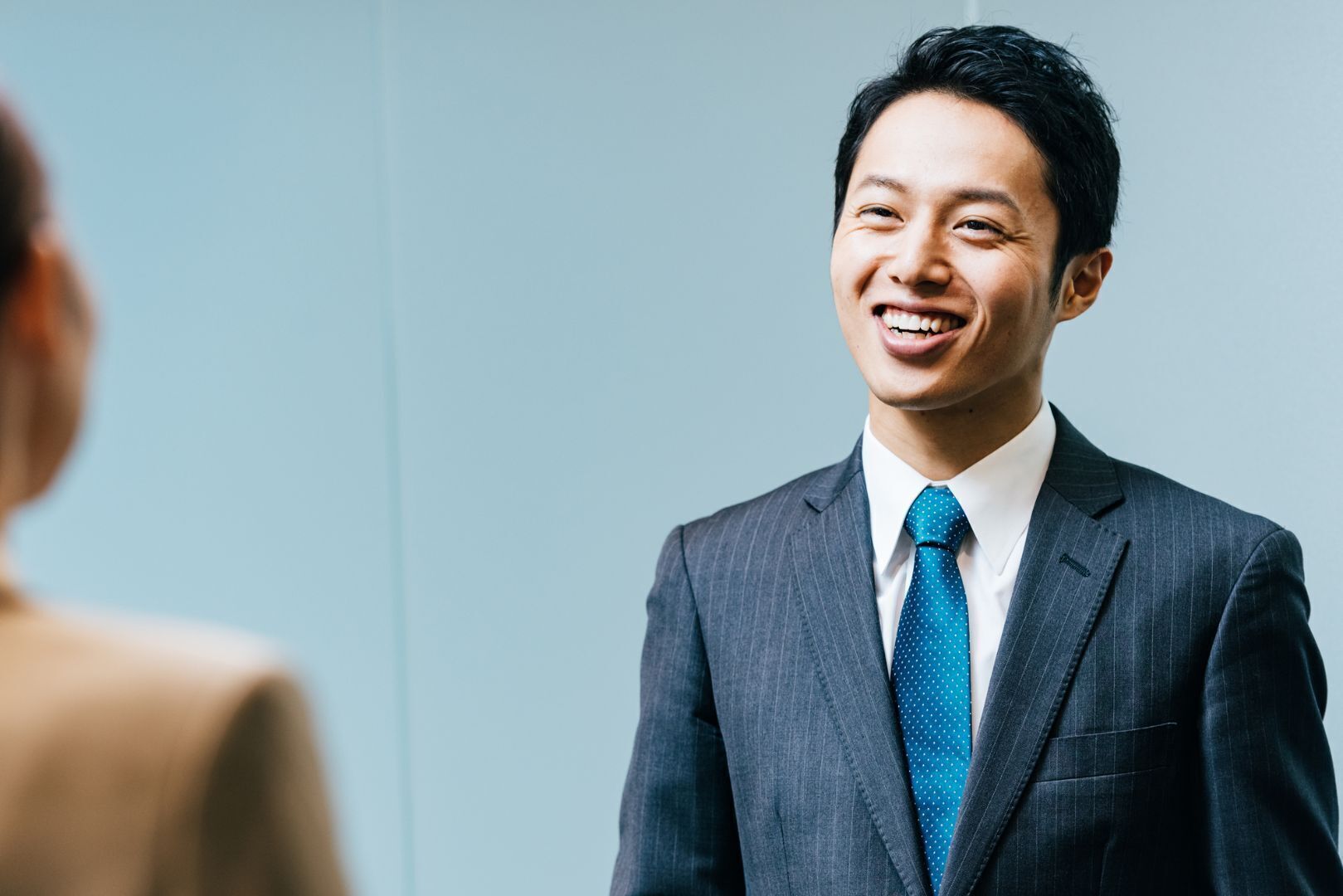 【未経験歓迎】電気設備の提案営業／月給25万円スタート／土日祝休み／家賃補助あり／鉾田市