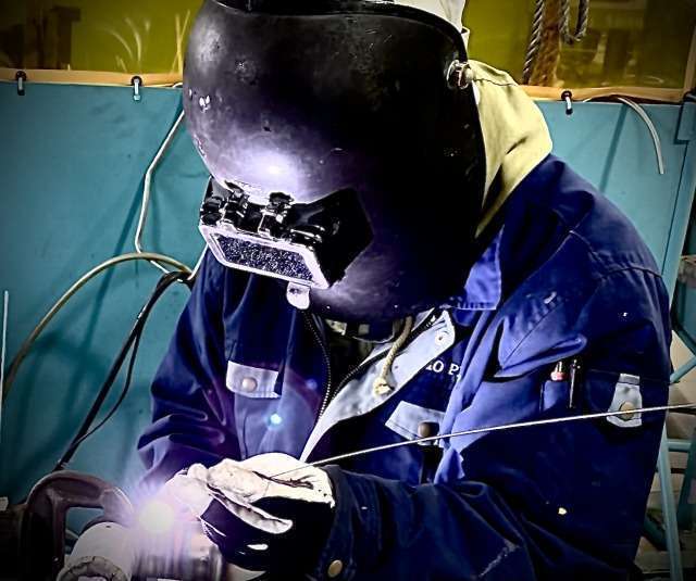 【未経験歓迎】創業50年の工場でゼロから目指す「溶接のプロ」／退職金あり・空調服支給／東茨城郡