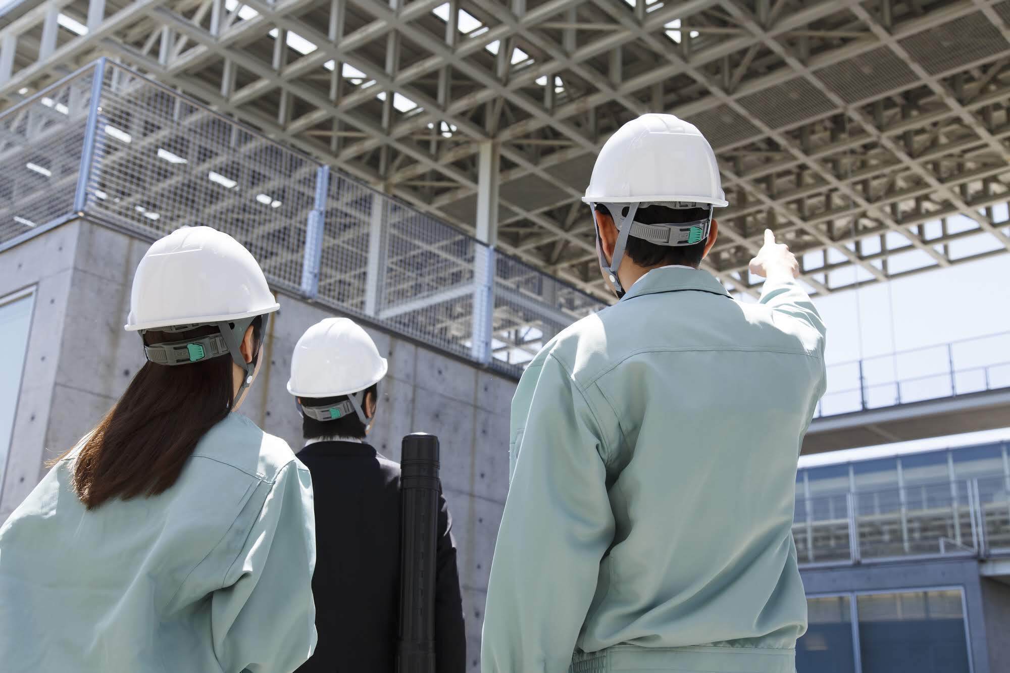 【新卒歓迎！】成田の夜道に灯りを。街を守る「光のインフラ」電気施工管理／残業月30h以内・週休2日・車貸与／成田市