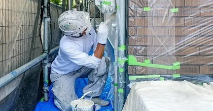 府中市に根ざして働く。未経験から「住まいの主役」を創るプロへ｜正社員・日給1.1万〜。残業ほぼなし・日曜休み。創業60年、親子二代で頼まれる信頼の塗装店で安定の未来を！