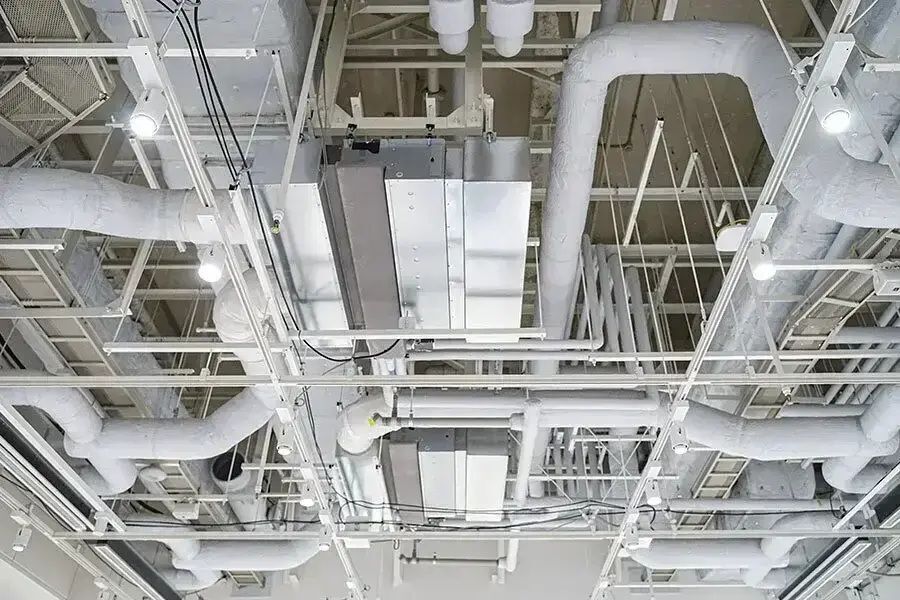 【施工管理経験者求む】給排水×空調ダクトの両方を操るプロへ。日給1.5万〜2万円＋手当充実。埼玉県児玉郡｜あなたの現場管理スキルを「一生モノの希少価値」に変えませんか？資格取得支援も万全！