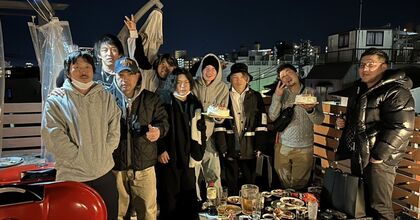 世田谷区｜未経験から【月給30万円】スタート！鳶・足場職人募集。業界激レアの「土日祝休み」＆「17時定時」で私生活も120%充実！社員寮完備・道具支給・賞与ありの好待遇。