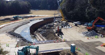 【土木作業員】月給28万〜32万円｜鉾田市から茨城のインフラを支える！公共工事100%の安定企業で一生モノの技術を。