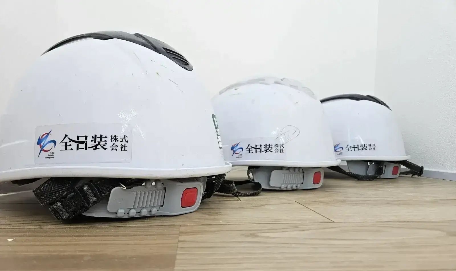 【土浦市/正社員】まずは先輩の同行から！未経験歓迎の現場管理 / 月20万〜＋賞与あり / 手ぶらで始められる充実のサポート体制