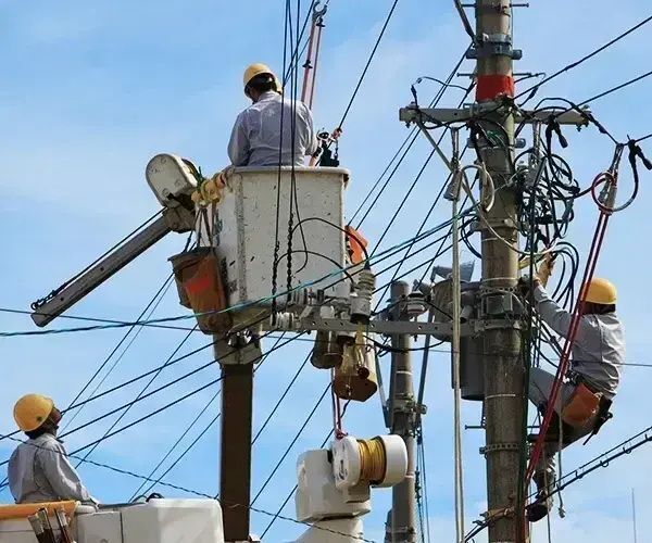 【業務経験なしOK】電気工事の現場スタッフ／人々を支えるインフラ工事／ゼネコン直下の電気工事／安定した労働環境