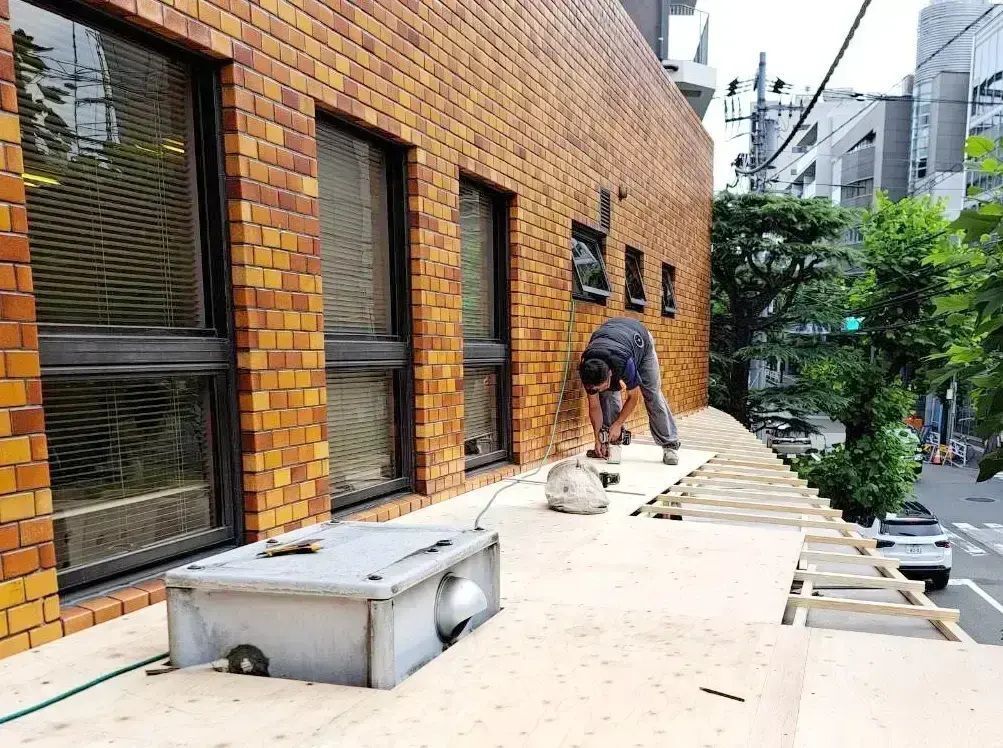 【大和市/現場作業員】未経験歓迎！月25万〜 / 30年の実績を誇るベテランが、一生モノの「多能工」スキルを伝授